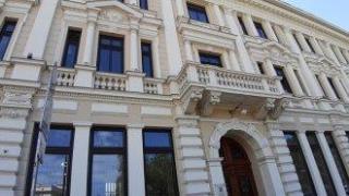 Кабинетът отпушва 246 млн. евро за саниране по ПВУ през Банката за развитие